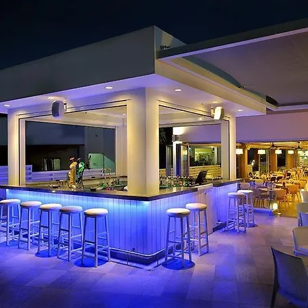 Apart-hotel Euronapa 3*