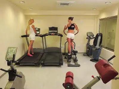 Apart-hotel Euronapa 3*