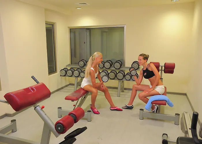 Euronapa アパートホテル 3*