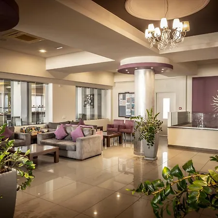 Euronapa Aparthotel 3*