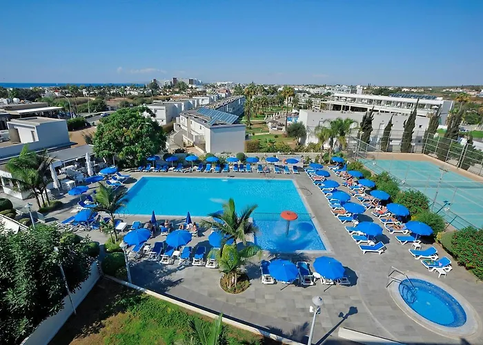 Euronapa Aparthotel 3*