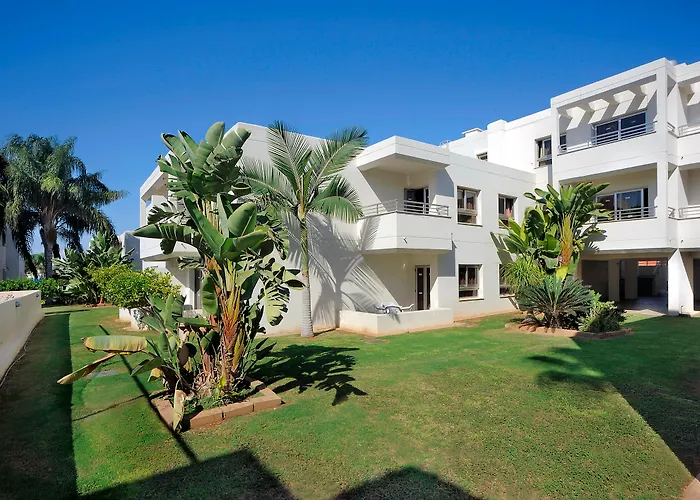 Euronapa Aparthotel 3*