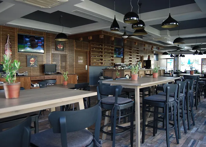 Aparthotel Euronapa 3*