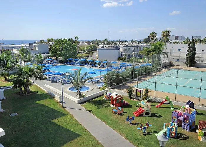 Euronapa Aparthotel 3*