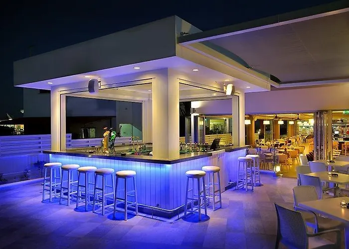 Aparthotel Euronapa 3*