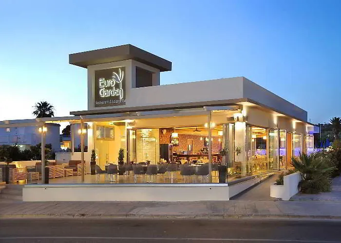 Euronapa Aparthotel 3*